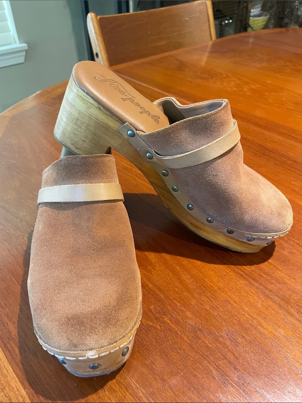 Free People brown heeled suede clogs 37.5